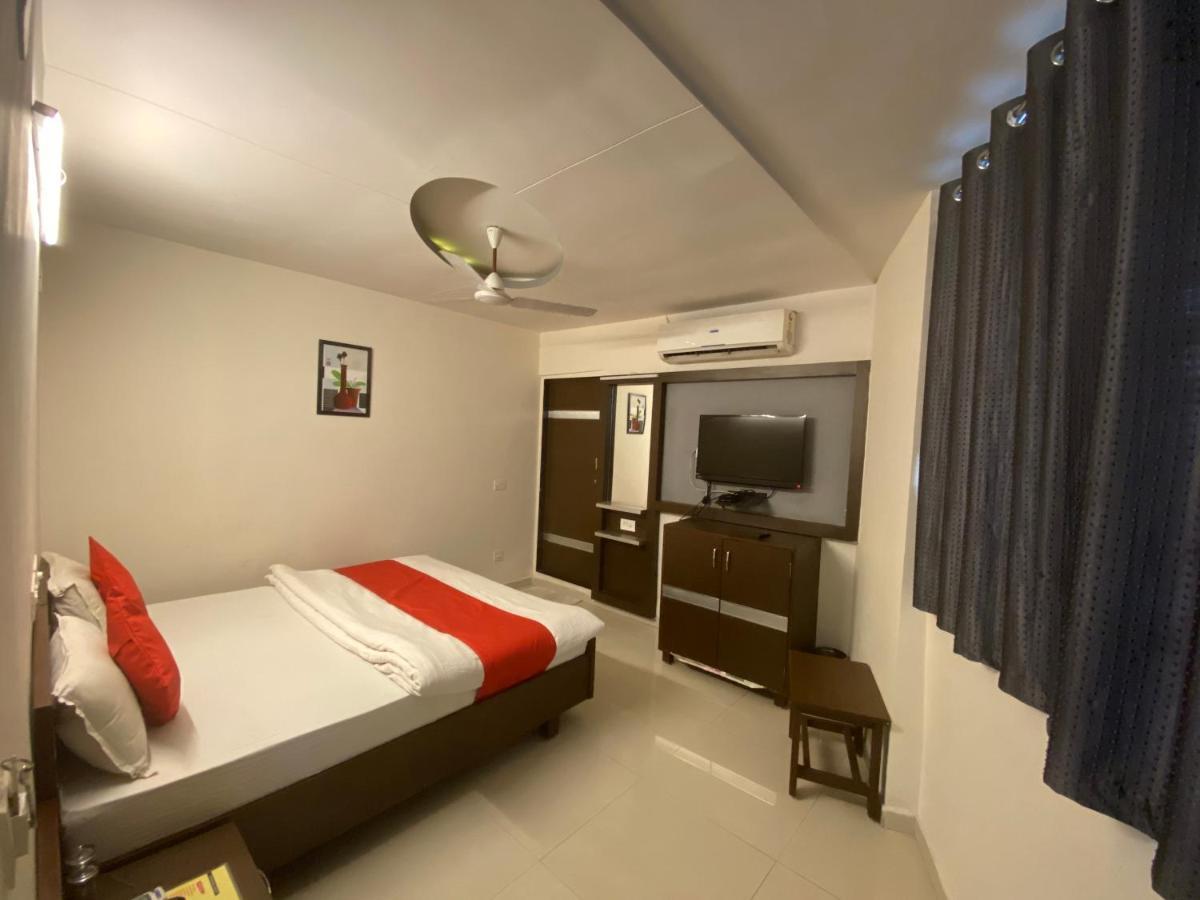 Hotel Riverfront Ahmedabad Luaran gambar