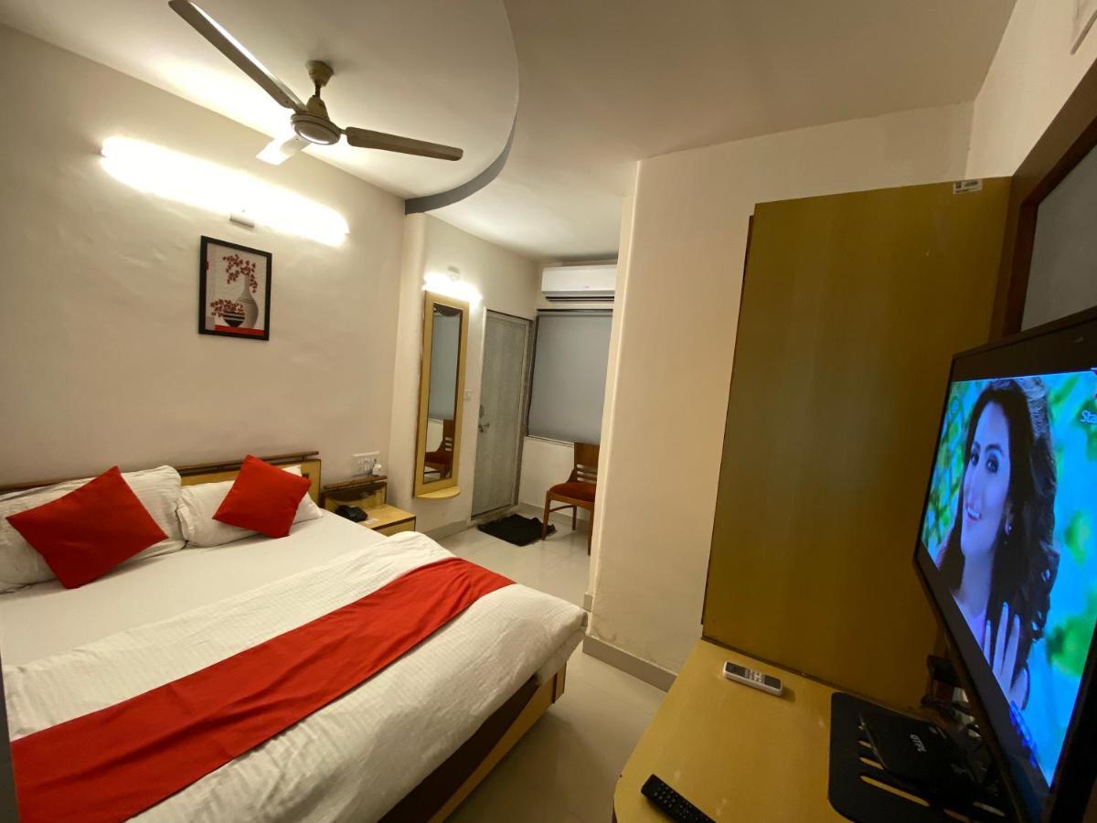 Hotel Riverfront Ahmedabad Luaran gambar