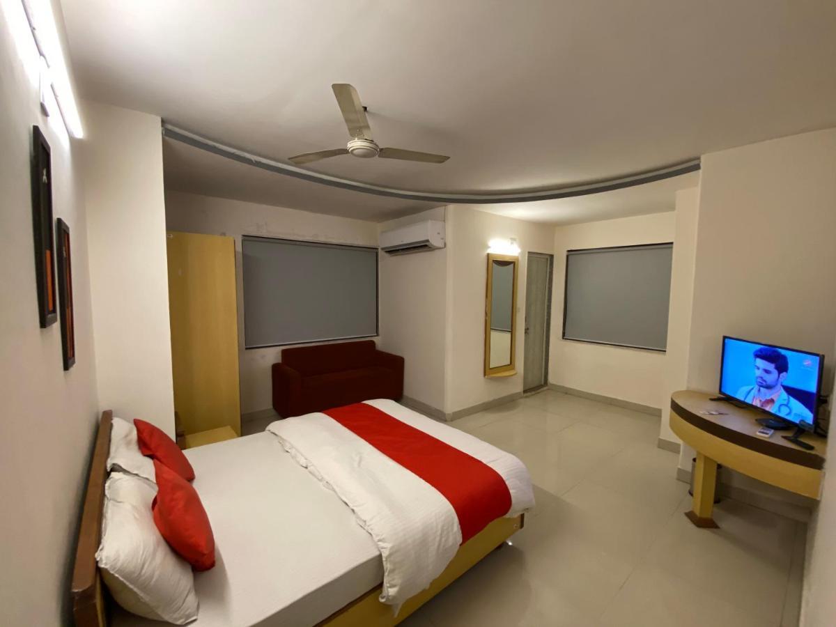 Hotel Riverfront Ahmedabad Luaran gambar