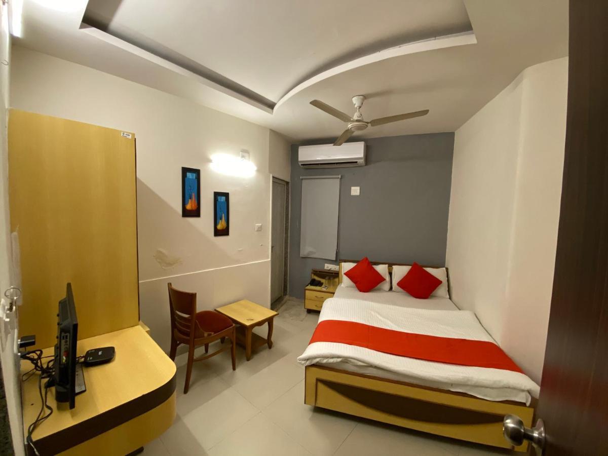 Hotel Riverfront Ahmedabad Luaran gambar