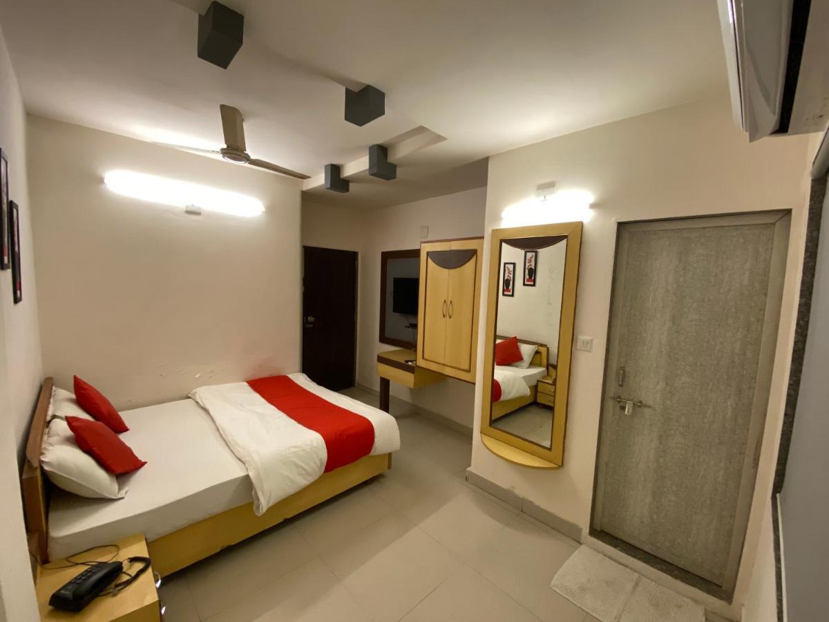 Hotel Riverfront Ahmedabad Luaran gambar